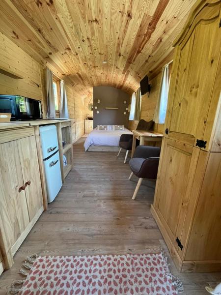 Les Roulottes des Bois dOrmes, Prenota  Bessey-en-Chaume 