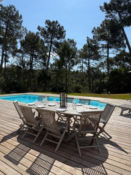 Villa avec piscine 8p autour du golf, Reserva ahora  Hoteles en Aquitania con aparcamiento, Aparcamiento