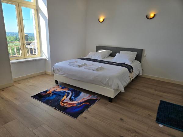 Le BUREAU, Buchen Sie  Saint-Mars-sur-la-Futaie 