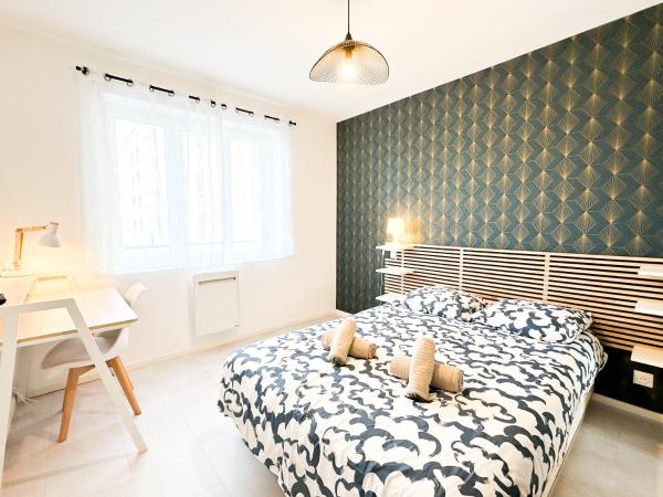 COLIVING - WIFI - TV - Proche TRAM - LESCALE PARTAGEE, Prenota  Hotel a Bretagna con parcheggio, Parcheggio