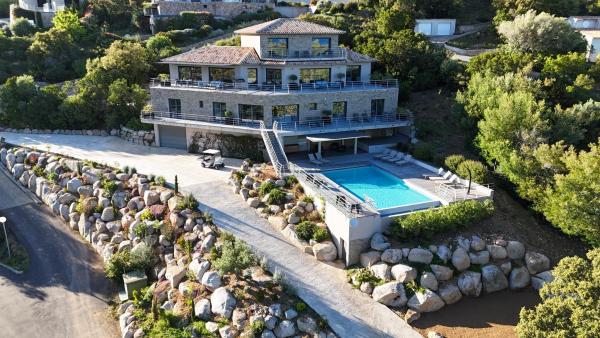 Magnifique Villa 400m de la plage de Tarco 22 personnes, Réserver  Conca 