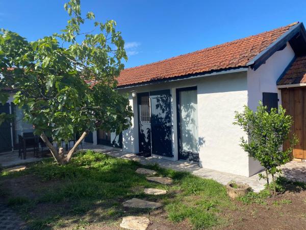 Villa Le Figuier, Reserva ahora  Hoteles en Aquitania con aparcamiento, Aparcamiento