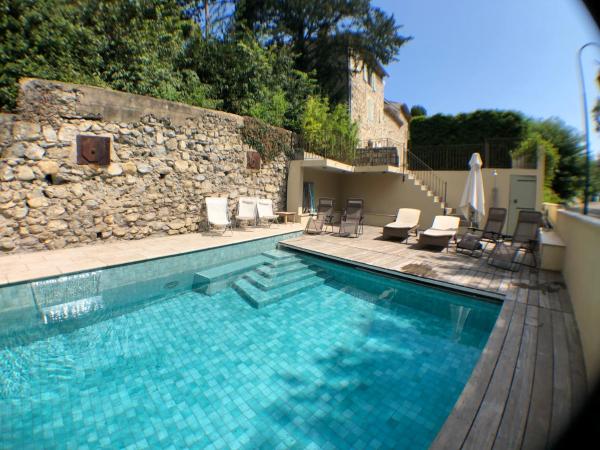 Luxueux Mas de Village 18ème siècle, Buchen Sie  Massannes Languedoc-Roussillon