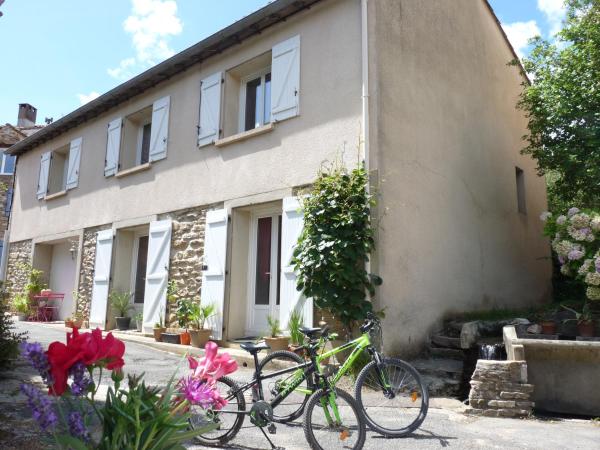Villa hameau paisible Ardouane, à côté voie verte, Réserver  Riols Hérault