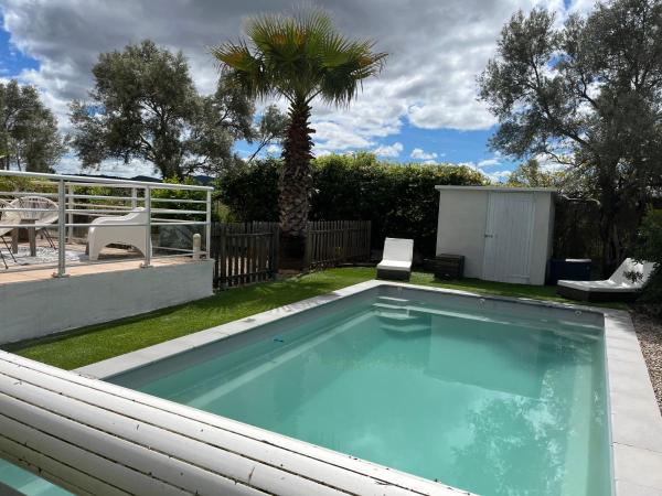 Villa au calme avec piscine, Réserver  Saint-Jean-de-Fos 