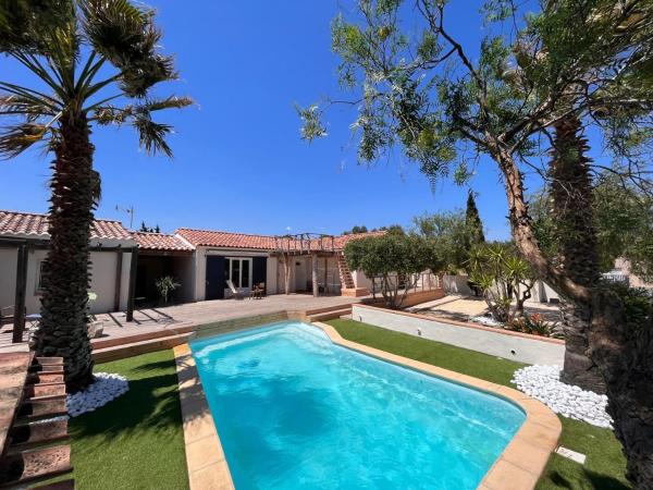 Villa Argelia - Piscine - 10 couchages, Réserver  Hôtels à Corbières avec piscine, Piscine