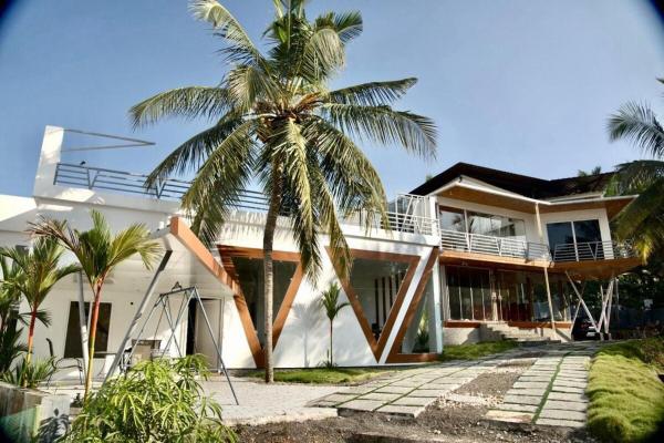 The Hide Villa, Prenota  Hotel con piscina a Trivandrum, Piscina