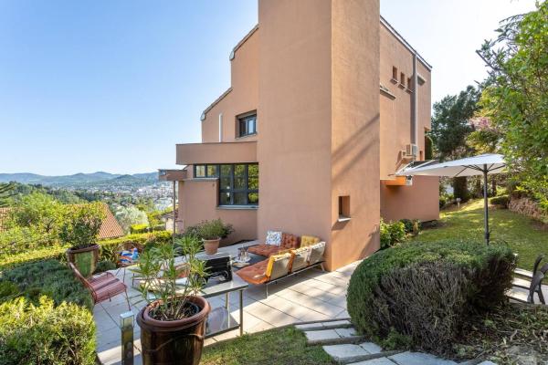 Villa darchitecte "De La Terre Vers Le Ciel", Prenota  Hotel a Alvernia con parcheggio, Parcheggio