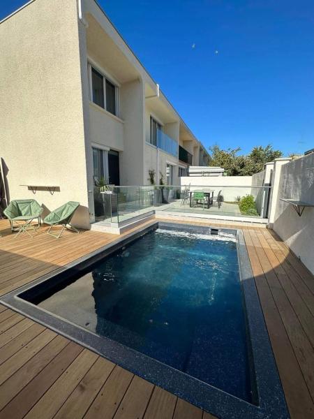 Villa calme avec piscine, Montpellier city center, Réserver  Hôtels à Hérault avec piscine, Piscine