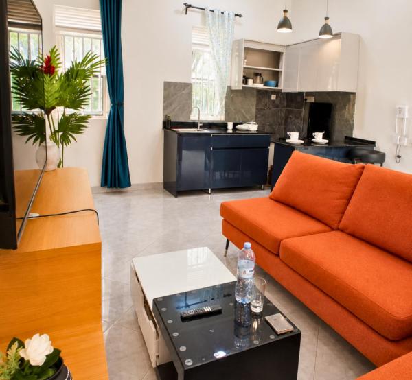 Yazmins Bright Studio with Fast Wi-Fi & Parking, Buchen Sie Ferienwohnung Kampala Uganda