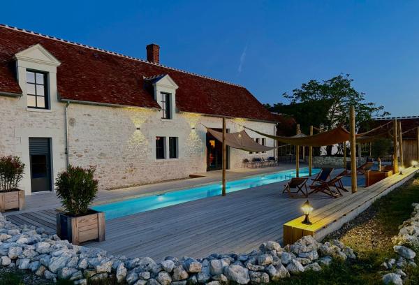Au Détour des Châteaux, Prenota  Méhers Centro