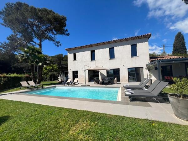 Villa Les Jasmins - Le Cannet-Vallauris - Modern with AC, ideal for fun and work, Prenota  Vallauris Alpi Marittime