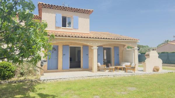 Villa Lorée du bois Provence, Prenota  Hotel a Alvernia con parcheggio, Parcheggio