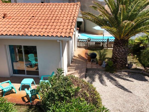 Villa charmante avec piscine proche de la plage - FR-1-831-11, Reserva ahora  Hoteles en Aquitania con aparcamiento, Aparcamiento