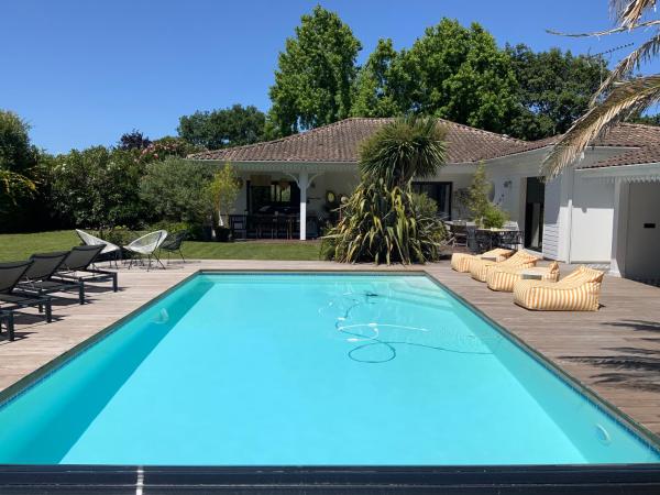 Villa du paradis des canards, Reserva ahora  Hoteles en Aquitania con aparcamiento, Aparcamiento