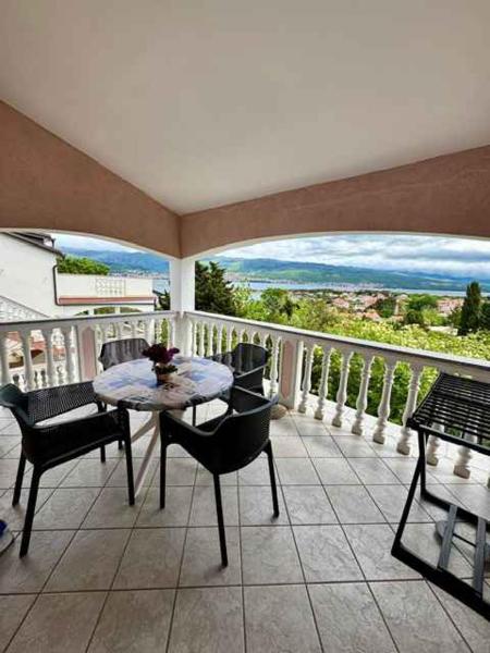 Apartment Silo 3, Buchen Sie Ferienwohnung Šilo Insel Krk