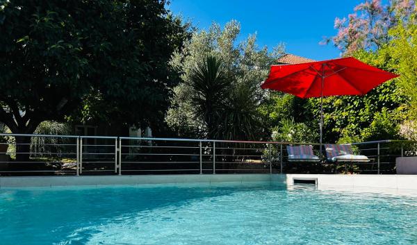 Villa 14, Prenota  Hotel con piscina a Valchiusa, Piscina