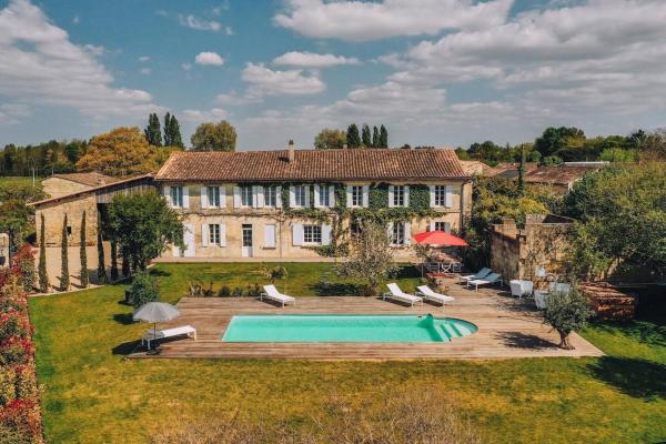 Villa 5 étoiles proche de Saint Émilion, Réserver  Les Artigues-de-Lussac 