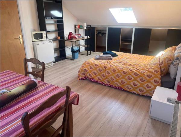 Voyage, Prenota  Ouroux-sur-Saône 