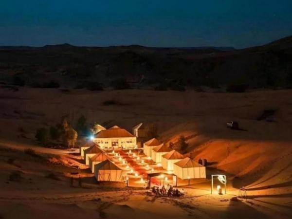 discover luxury camp, Prenota  Merzouga Al-Rashidiyya