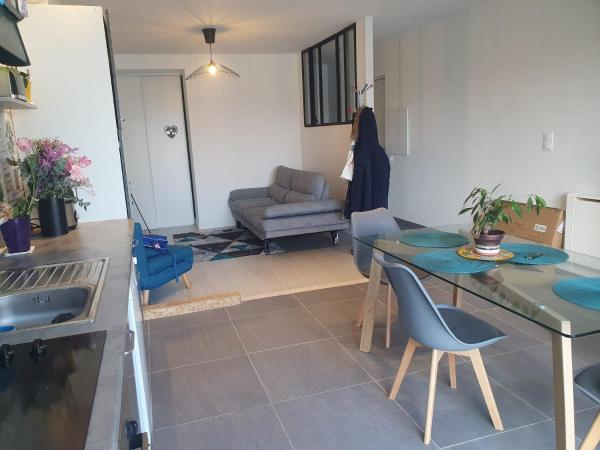 La belle escale landaise - PDJ inclus, parking, gare & proche Hossegor, Reserva ahora  Hoteles en Aquitania con aparcamiento, Aparcamiento