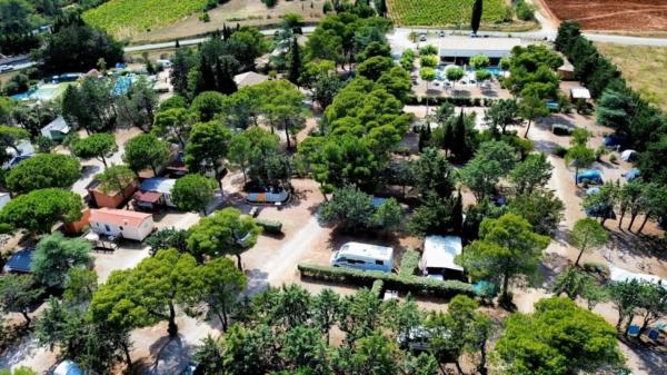 Camping 3 étoiles - Piscine - ccb0ffa, Buchen Sie  Hotels mit Pool in Fontcouverte, Schwimmbad