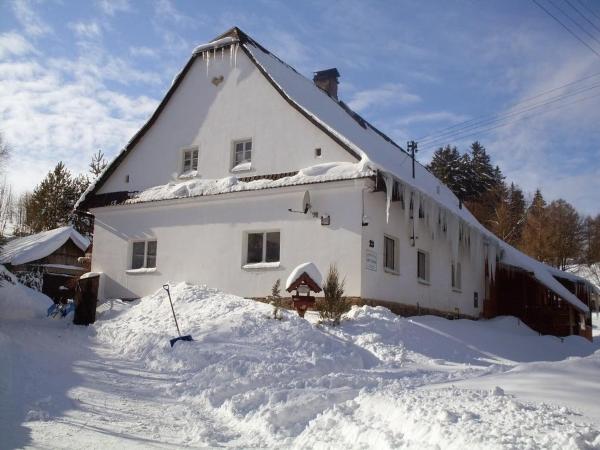 Penzion Kučera apartmán, Reserva ahora  Hoteles en Olomouc Region con aparcamiento, Aparcamiento