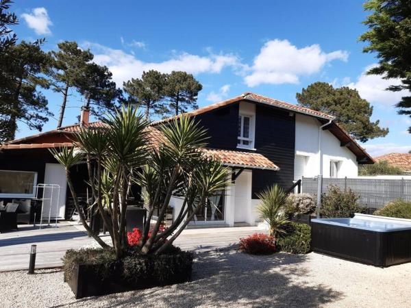 Villa Oceans four, Reserva ahora  Hoteles en Aquitania con aparcamiento, Aparcamiento
