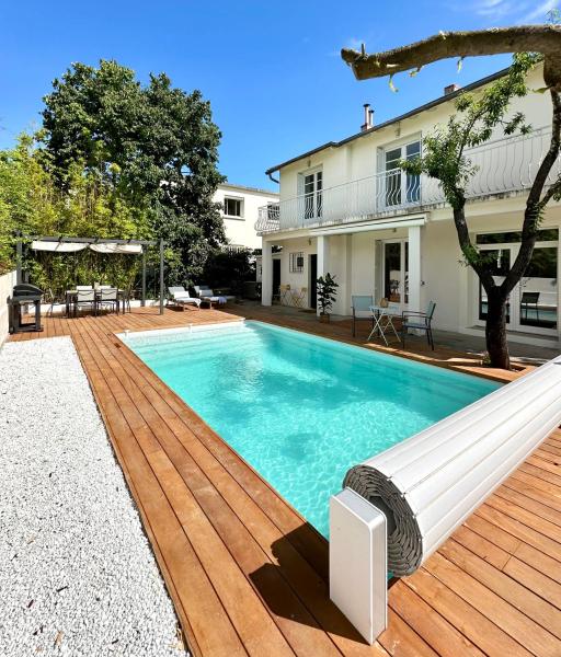 Villa de Standing au Calme Absolue avec Piscine, Clim, Wi-Fi, Réserver  Hôtels à Hérault avec piscine, Piscine