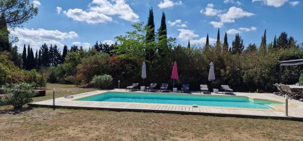 Domaine La Pinède, Buchen Sie  Hotels mit Pool in Aude, Schwimmbad
