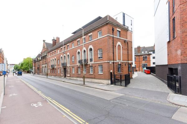 For Students Only Private Ensuite at Newarke St, Prenota  Leicester Leicestershire