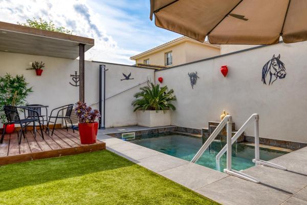 Villa 6 personnes avec piscine, Book  Perols Hérault