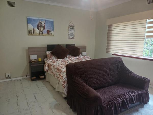 Serene on 5 Cologne, Buchen Sie  Germiston 