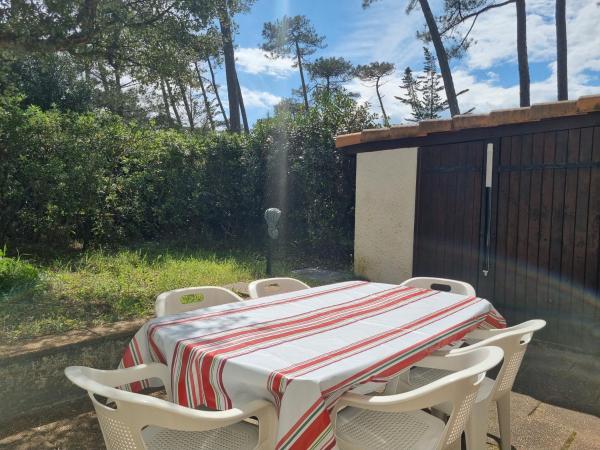 Villa à Seignosse: Plage à pied, Terrasse, 3 Chambres, Quartier calme - FR-1-239-1036, Prenota  Seignosse Landes