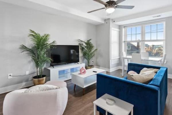 Your Cozy 2-Bedroom Midtown, Buchen Sie  Detroit 