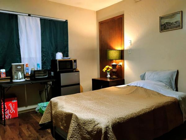 Golden Sunflowers Apt D1, Buchen Sie  Hotels in Oklahoma mit Parkplatz, Parkplätze