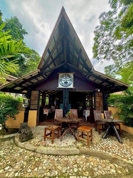 Ann and Mike Guest House, Bar & Restaurant, Prenota  Concepcion Busuanga