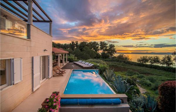 Villa Gumonca, Prenota  Hotel con piscina a Croatian Islands, Piscina