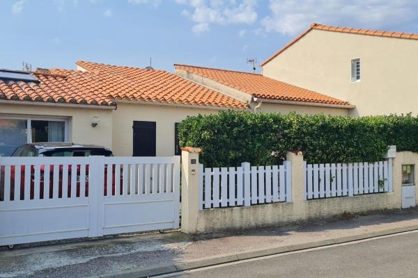 Villa 2 jardins et clim proximité mer, Réserver  Caves Languedoc-Roussillon