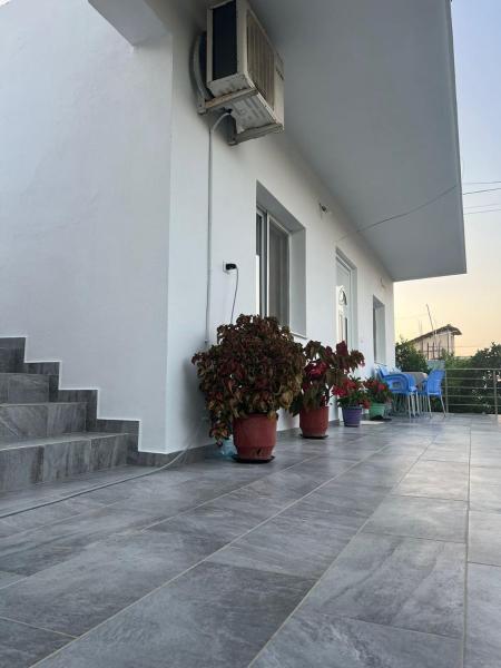 Family Apartment, Buchen Sie Ferienwohnung Hotels in Qark Vlora mit Parkplatz, Parkplätze