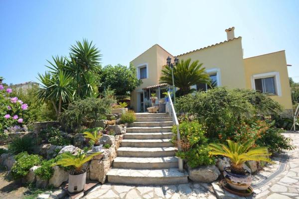 Villa familiale à Sète, Réserver  Hôtels à Étang de Thau avec piscine, Piscine