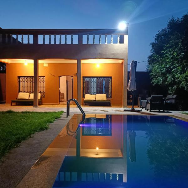 Villa Ama, Buchen Sie  Hotels in Marrakech-Safi mit Parkplatz, Parkplätze