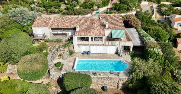 Villa climatisée, 5 Pieces, 140M2 grande piscine vue époustouflante proche plage du Rupione Pietrosella, Réserver  Pietrosella 