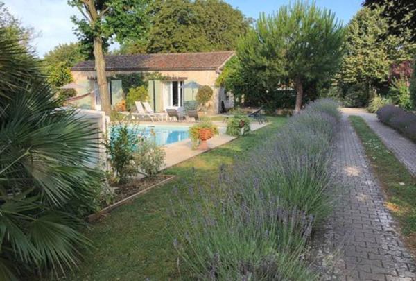 La Grande Barbotière Villa dException, Réserver  Saint-Vivien 