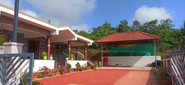 Coorg windyside couple stay, Réserver  Madikeri 