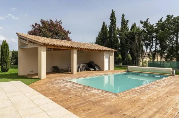 Villa spacieuse à Saint-Laurent-la-Vernède avec piscine, Book  Saint-Laurent-La-Vernede Languedoc-Roussillon