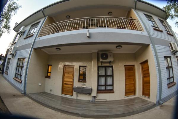Apartment Two-One-Two Eleven, Prenota Appartamento Appartamenti a Gaborone, Appartamento