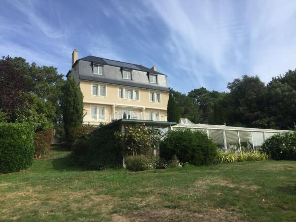 Le Belvédère - Villa 14 personnes - Plage à pied - Piscine couverte et chauffée, Prenota  Hotel con piscina a Bretagna, Piscina