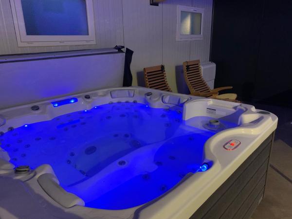 Belle Villa 6 pers 2h espace bien-être privatisé inclus 80 m2 de détente garantie, Prenota   