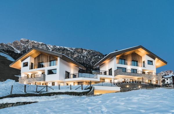 Aurela Mountain Chalets, Prenota Chalet Hotel a Veneto con parcheggio, Parcheggio